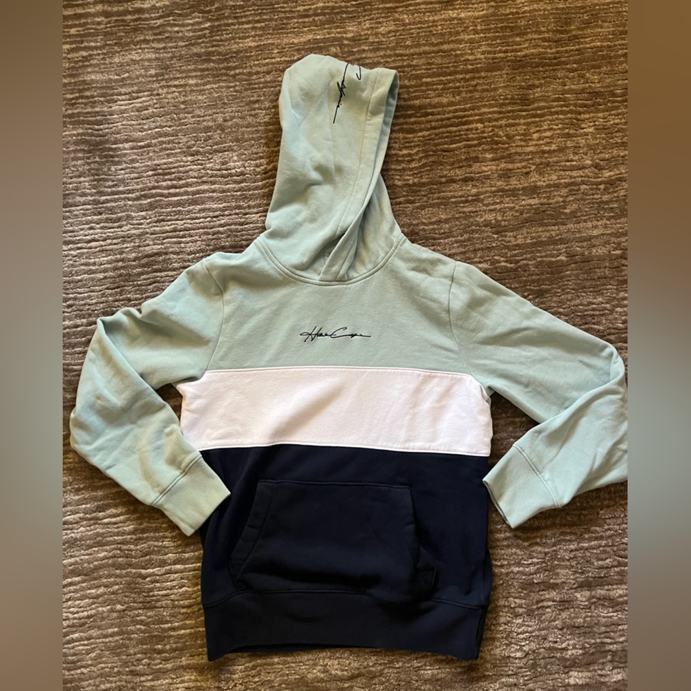 Hollister men’s pullover hooded sweatshirt size XS